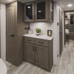 2024 Delta 292RL Interior