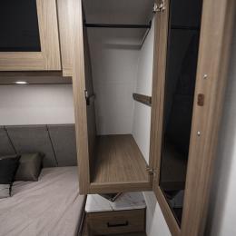 2024 Delta Ultra Lite RK234 - Closet Hangers