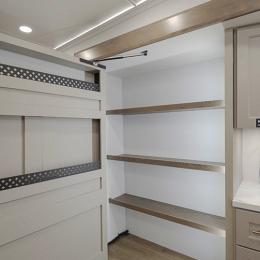 2025 Interior Paradigm 310RL