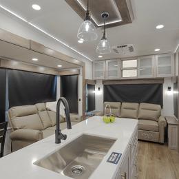 2025 Interior Paradigm 310RL