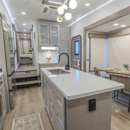 2025 Paradigm 340RL Interior