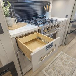 2025 Paradigm 340RL Interior