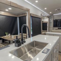 2025 Paradigm 375RD Interior