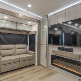 2025 Paradigm 375RD Interior