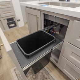 2025 Paradigm 380MP Interior