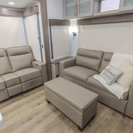 2025 Paradigm 380MP Interior