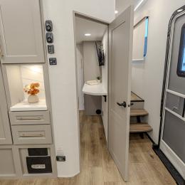 2025 Paradigm 380MP Interior