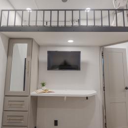 2025 Paradigm 380MP Interior